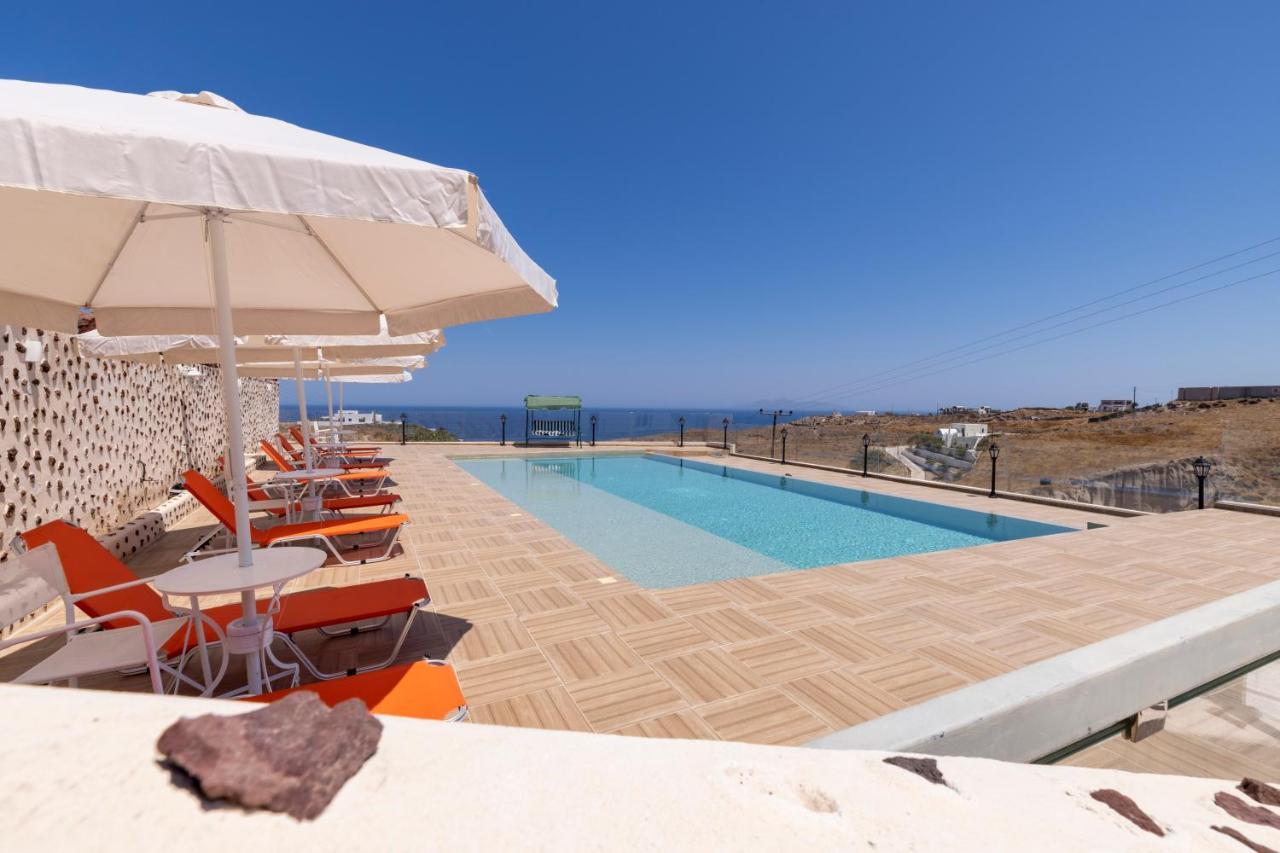 Villa Ostrich Fira  Luaran gambar