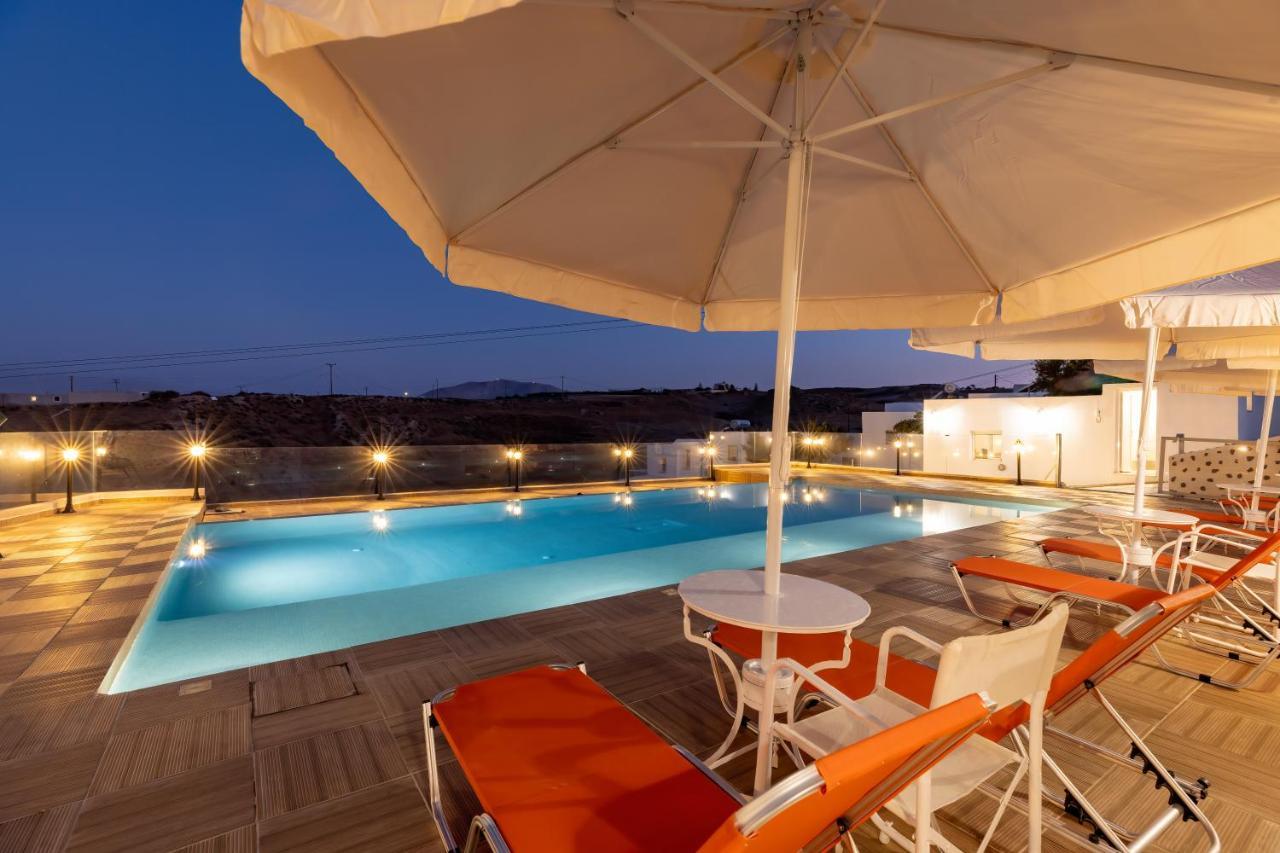 Villa Ostrich Fira  Luaran gambar