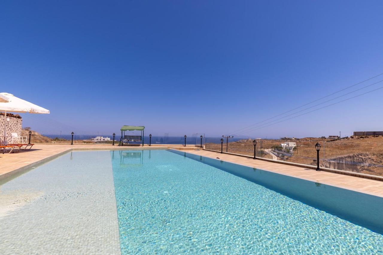 Villa Ostrich Fira  Luaran gambar