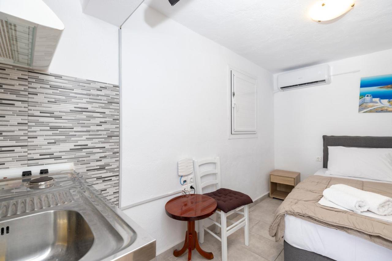 Villa Ostrich Fira  Luaran gambar